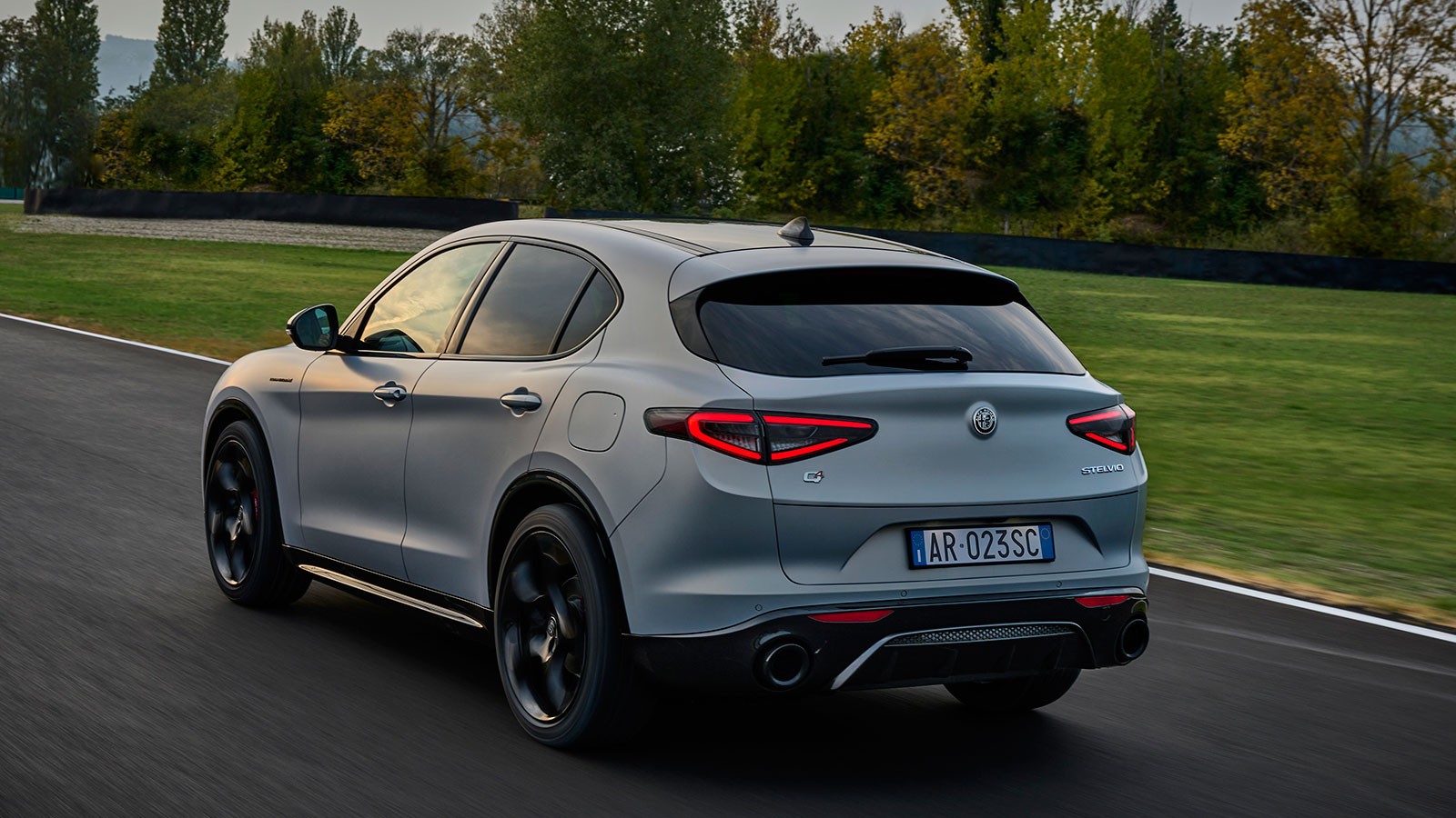 Με look α λα Tonale οι ανανεωμένες Alfa Romeo Giulia και Stelvio